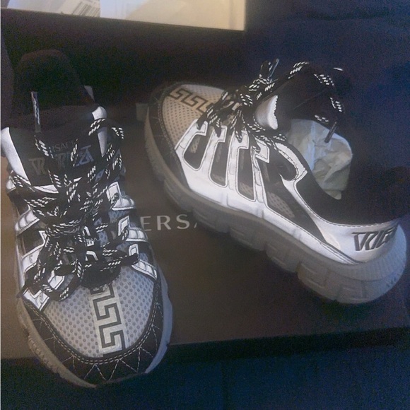 Versace Kids Trigreca low-top sneakers - Picture 5 of 9